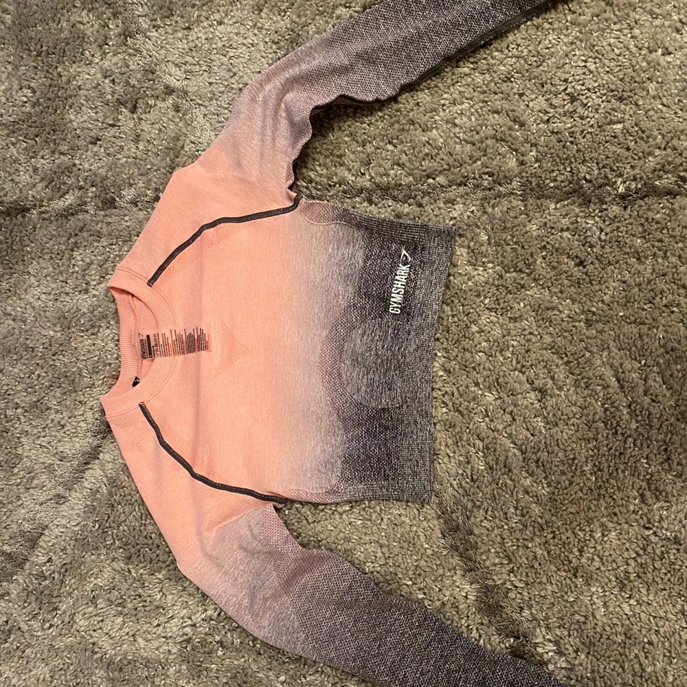 BRAND NEW GYMSHARK CROPPED LONG SLEEVE